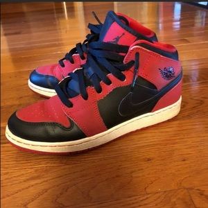 Air Jordan 1 Red and Black, size 5